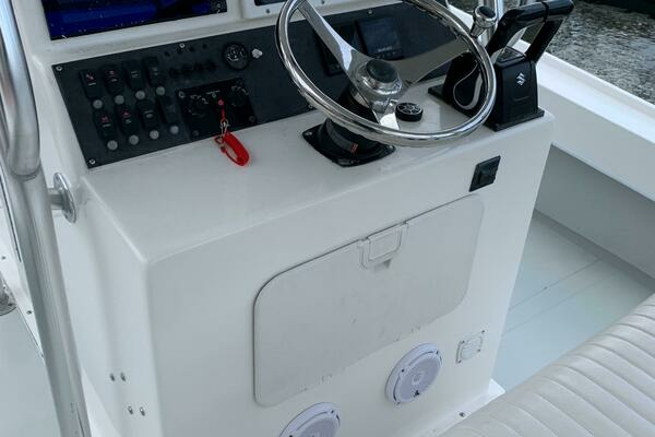 Photo of the 2011 Dusky 28 XL "28 XL Dusky CC / 2011"