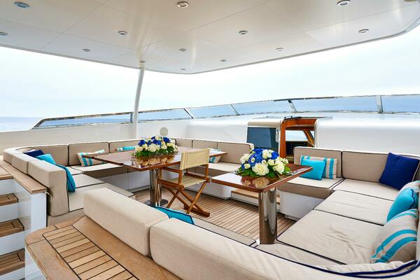 L INSTANT IV 108ft Costruzioni Navali Tigullio Castagnola Yacht For Sale