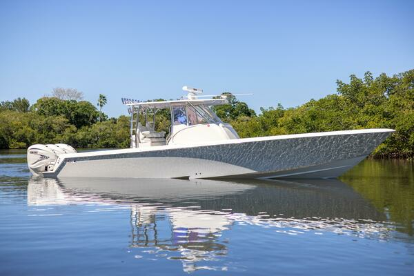 Photo of the 2021 Contender 39 FA