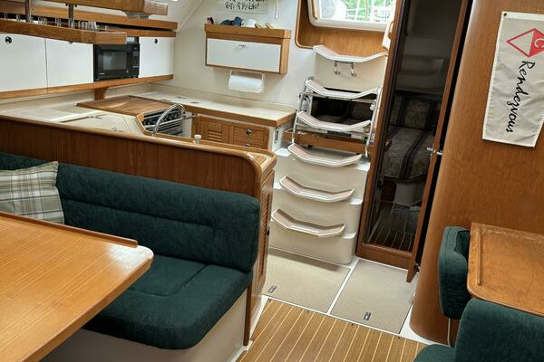 Photo of the 1997 Catalina 400 "Rendezvous"