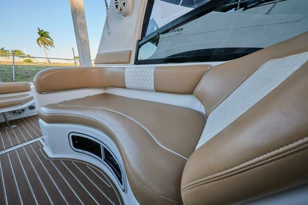 Photo of the 1997 Sea Ray 290 Sundancer