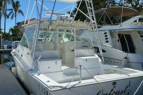 Photo of the 2000 Cabo 35 Express "OUTCAST"