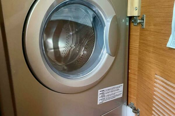 Photo of the 2015 Lagoon 450F "UNFETTERED"