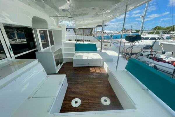 Photo of the 2015 Lagoon 450F "UNFETTERED"