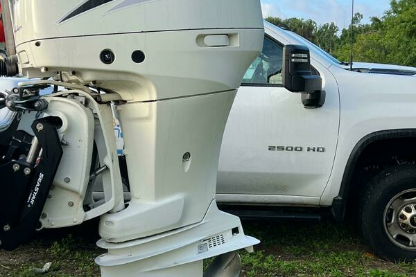 Photo of the 2016 Blue Wave 2400 Pure Bay "LUNA SEA"