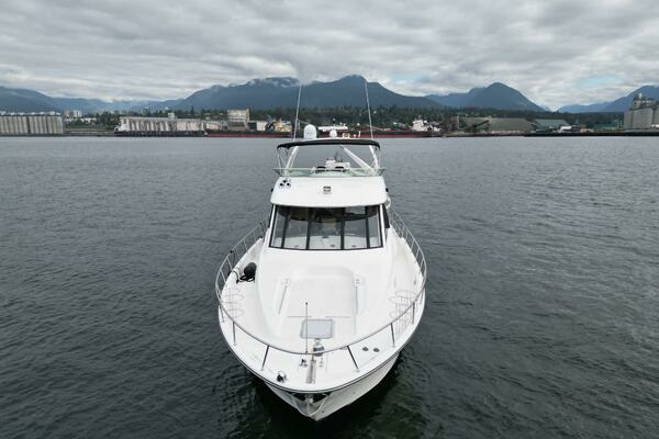 Photo of the 2000 Bayliner 5288 "Solana"