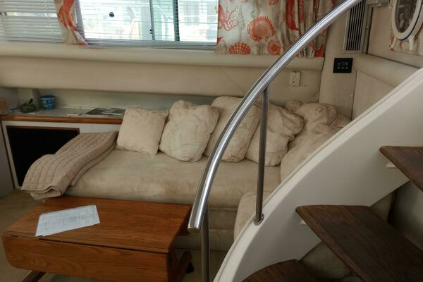 Photo of the 1991 Cruisers 385 "SUMMER BREEZE"