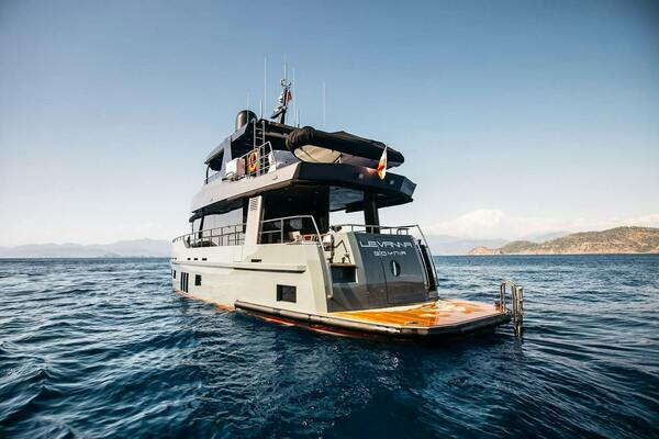 2022 Bering Yachts 73