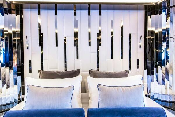 2022 Bering Yachts 73