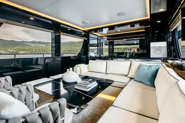 2022 Bering Yachts 73