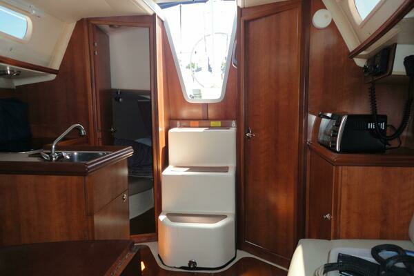 Photo of the 2013 Marlow-Hunter Hunter 27