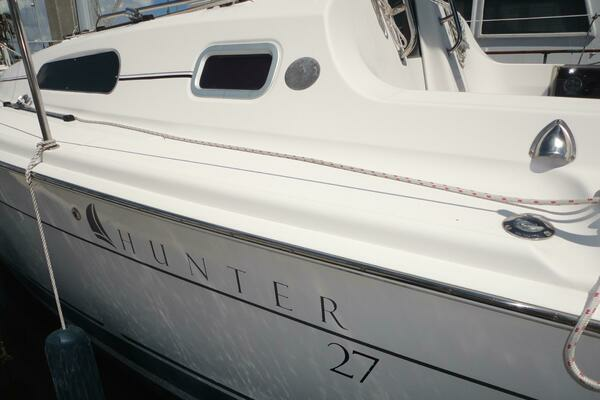 Photo of the 2013 Marlow-Hunter Hunter 27