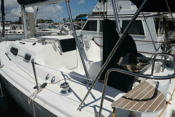 Photo of the 2013 Marlow-Hunter Hunter 27