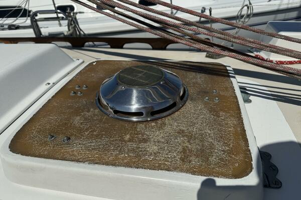 PEAPOD 35ft Pearson Yacht For Sale