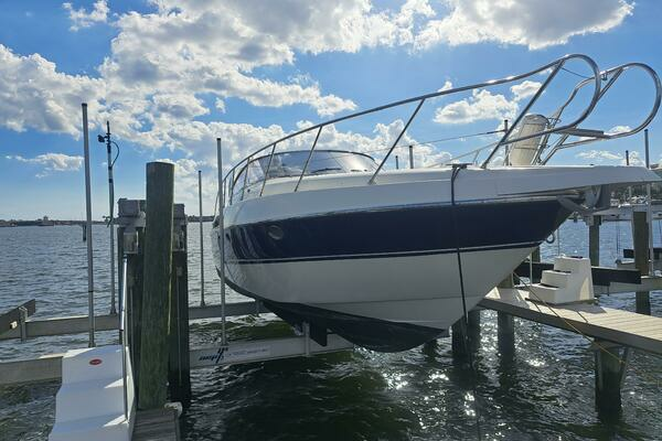 Photo of the 2003 Cranchi Endurance 39