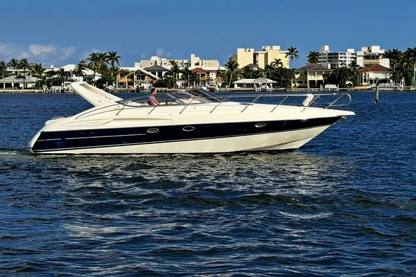 Photo of the 2003 Cranchi Endurance 39