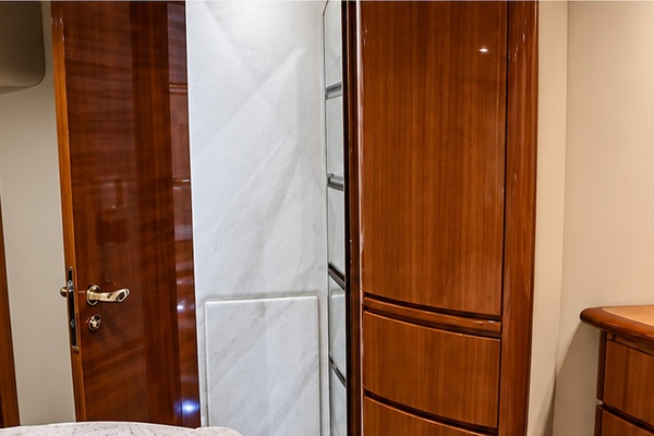 62 Azimut Fly   2004 62ft Azimut Yacht For Sale