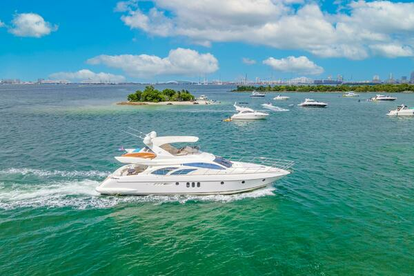 2004 Azimut 62