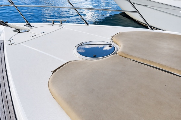 62 Azimut Fly   2004 62ft Azimut Yacht For Sale
