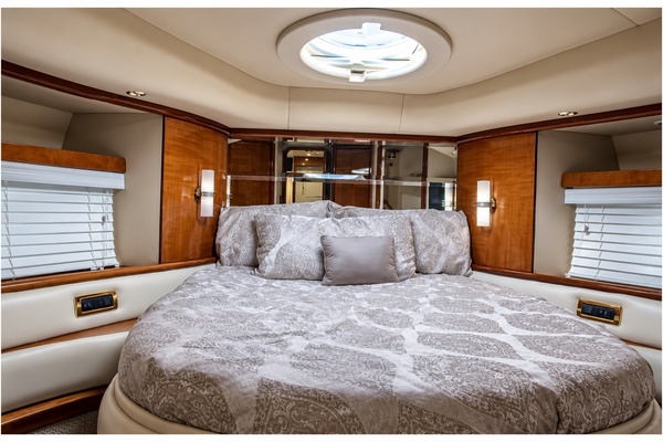 62 Azimut Fly   2004 62ft Azimut Yacht For Sale