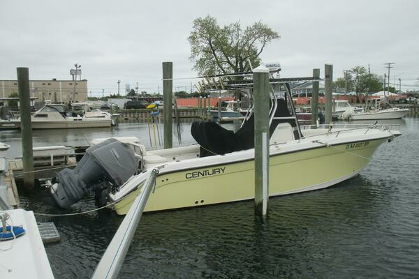 Photo of the 2006 Century 2600