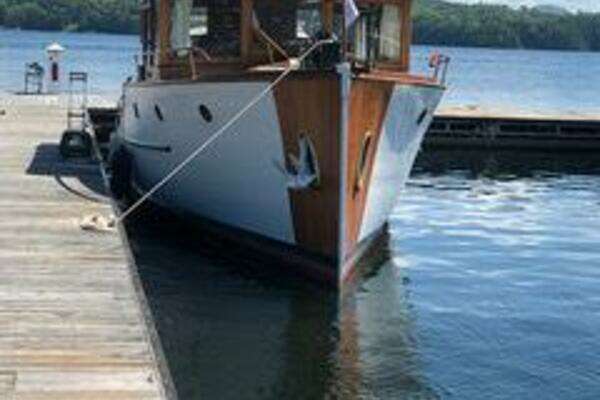 Photo of the 1928 Dream Boats  "LOTTE"