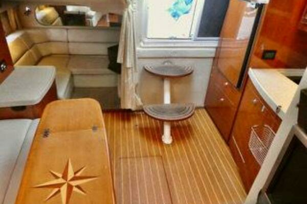 Photo of the 2005 Regal 3560 Commodore