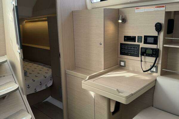 In Stock 37ft Beneteau Yacht For Sale