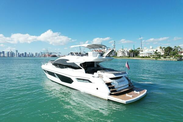 2023 Sunseeker 74
