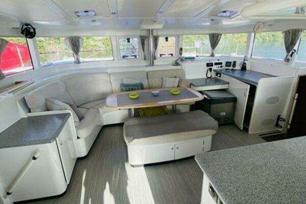 Photo of the 2010 Lagoon 440 "KATRINA"