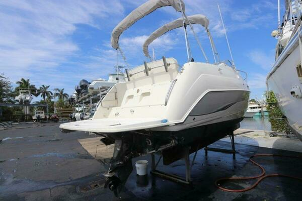 Photo of the 2006 Stingray 240 CS