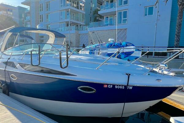 Photo of the 2012 Bayliner 335