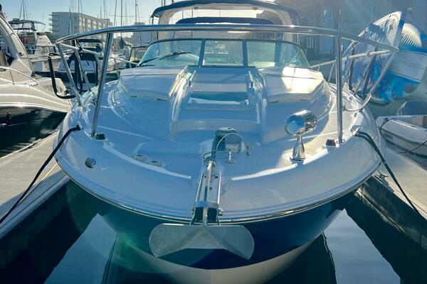 Photo of the 2012 Bayliner 335