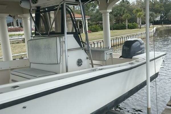 Photo of the 1992 Mako 221 CC