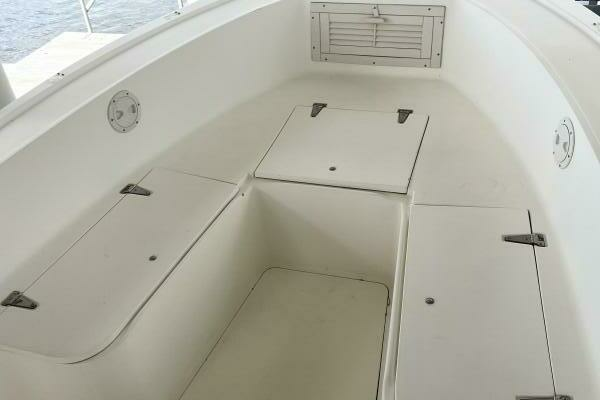 Photo of the 1992 Mako 221 CC