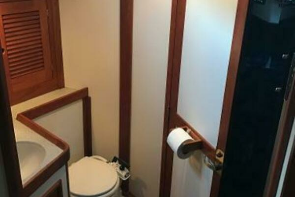 Photo of the 1997 Tartan 4600 "Green Rosetta"