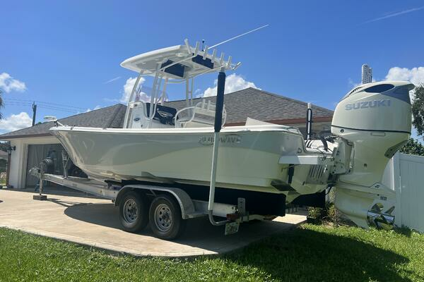 Photo of the 2019 Blue Wave 2800 Pure Hybrid