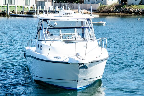 30ft Boston Whaler Yacht For Sale