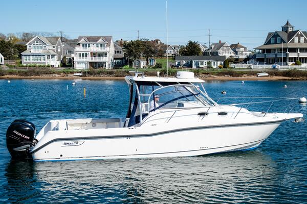 30ft Boston Whaler Yacht For Sale