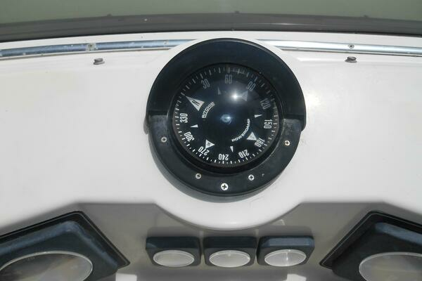 Ocean Blue 44ft Tollycraft Yacht For Sale