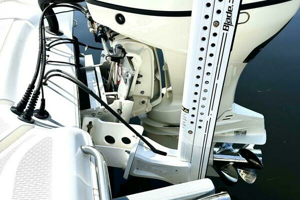 Photo of the 2020 Blue Wave 2800 Pure Hybrid