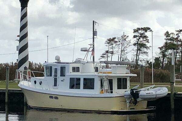 2001 American Tug 34