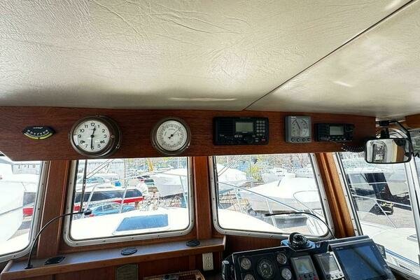 2001 American Tug 34