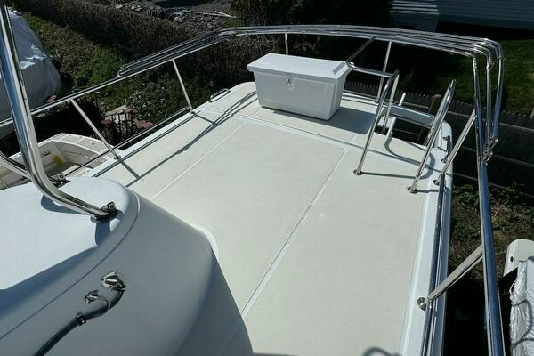 2001 American Tug 34