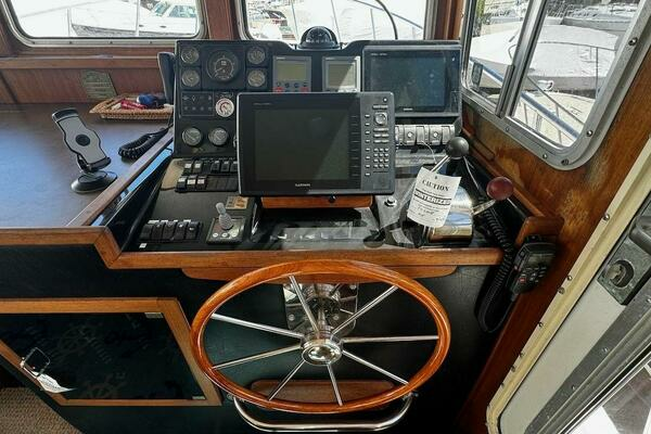 2001 American Tug 34