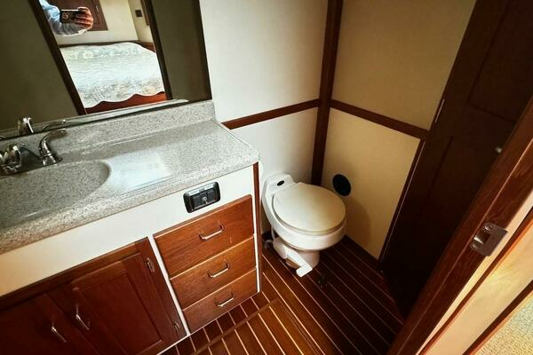 2001 American Tug 34