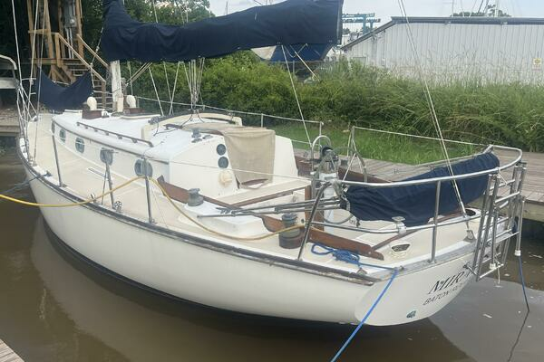 Photo of the 1981 Cape Dory  "Mirage"