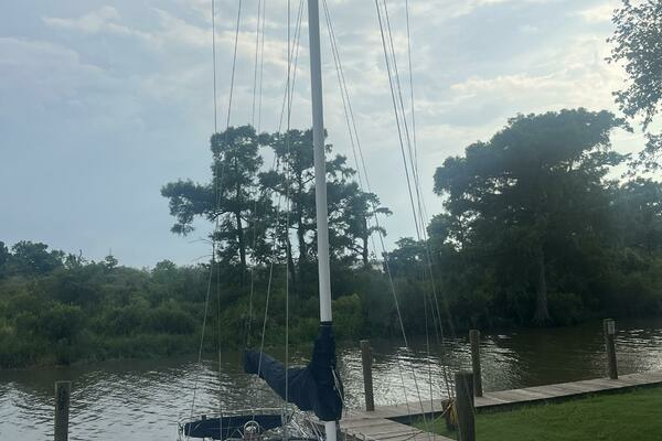 Photo of the 1981 Cape Dory  "Mirage"