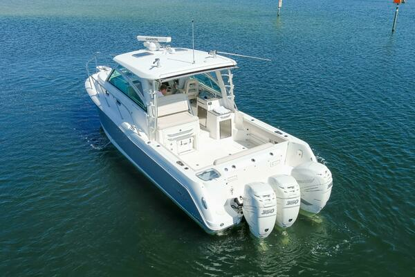 2019 Boston Whaler 34