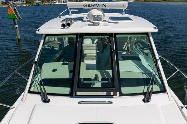 2019 Boston Whaler 34